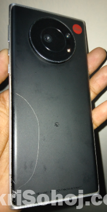 Leica phone 1